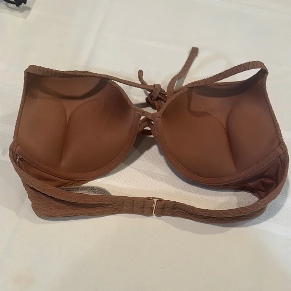Victoria’s Secret Brown Textured Bikini Top - Picture 2 of 3